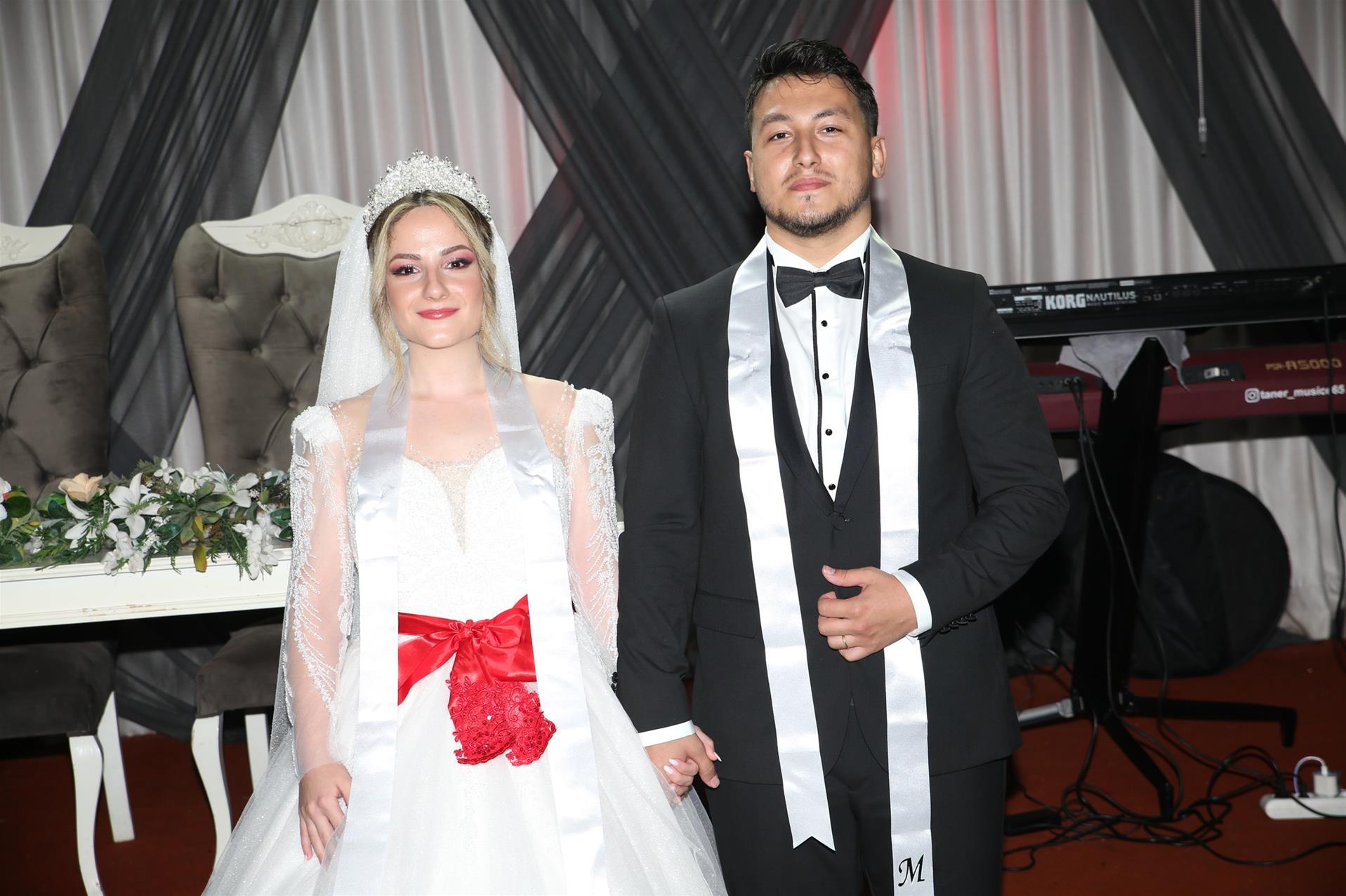 ÇELİK VE SÖNMEZ AİLELERİN MUTLU GÜNÜ 