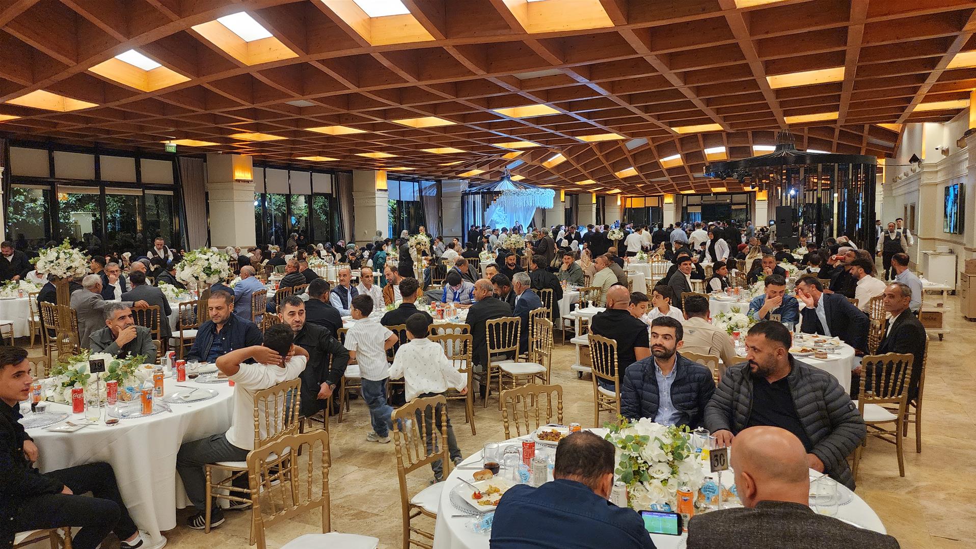 MUHTEŞEM DÜĞÜN