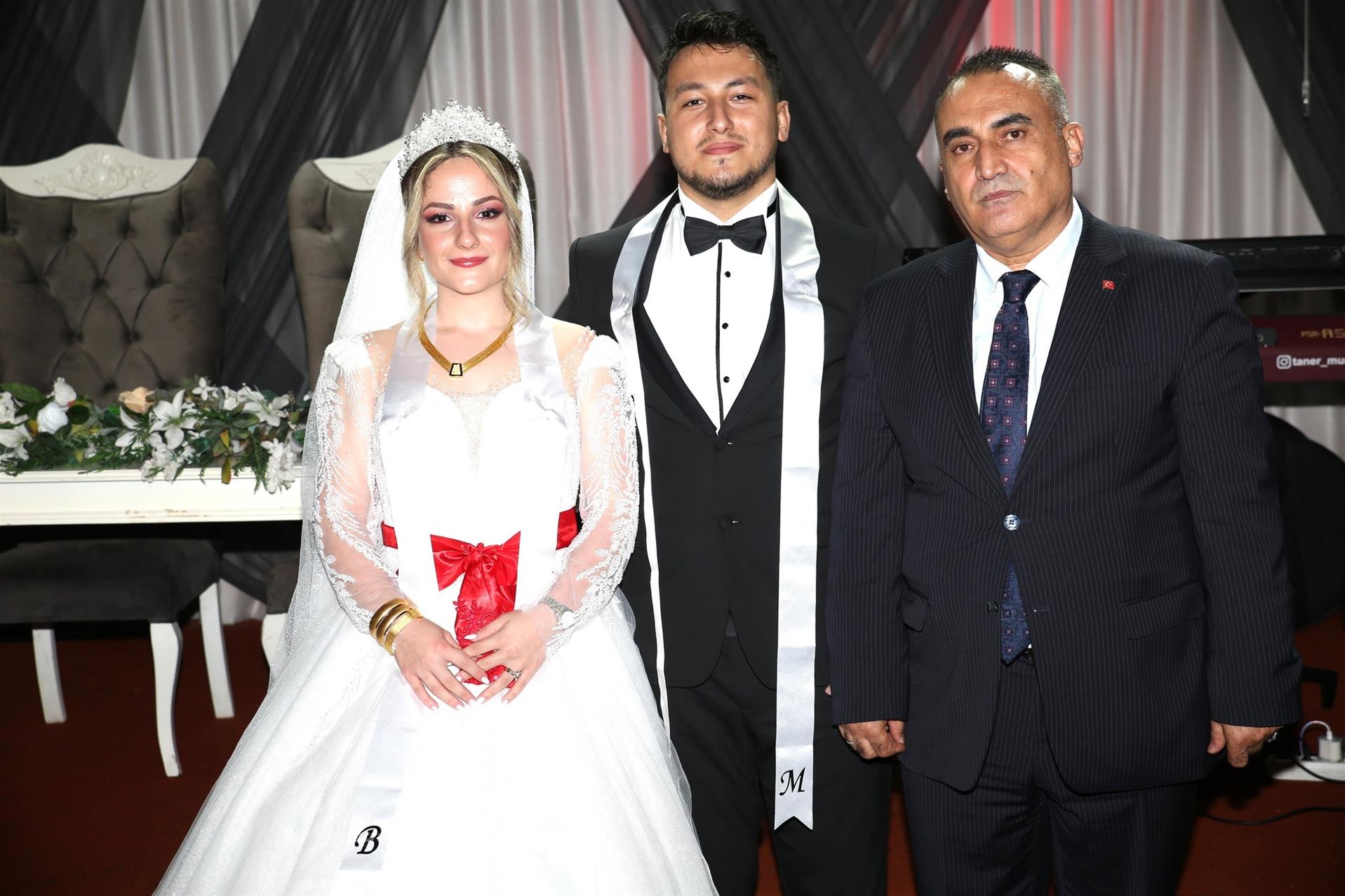 ÇELİK VE SÖNMEZ AİLELERİN MUTLU GÜNÜ 