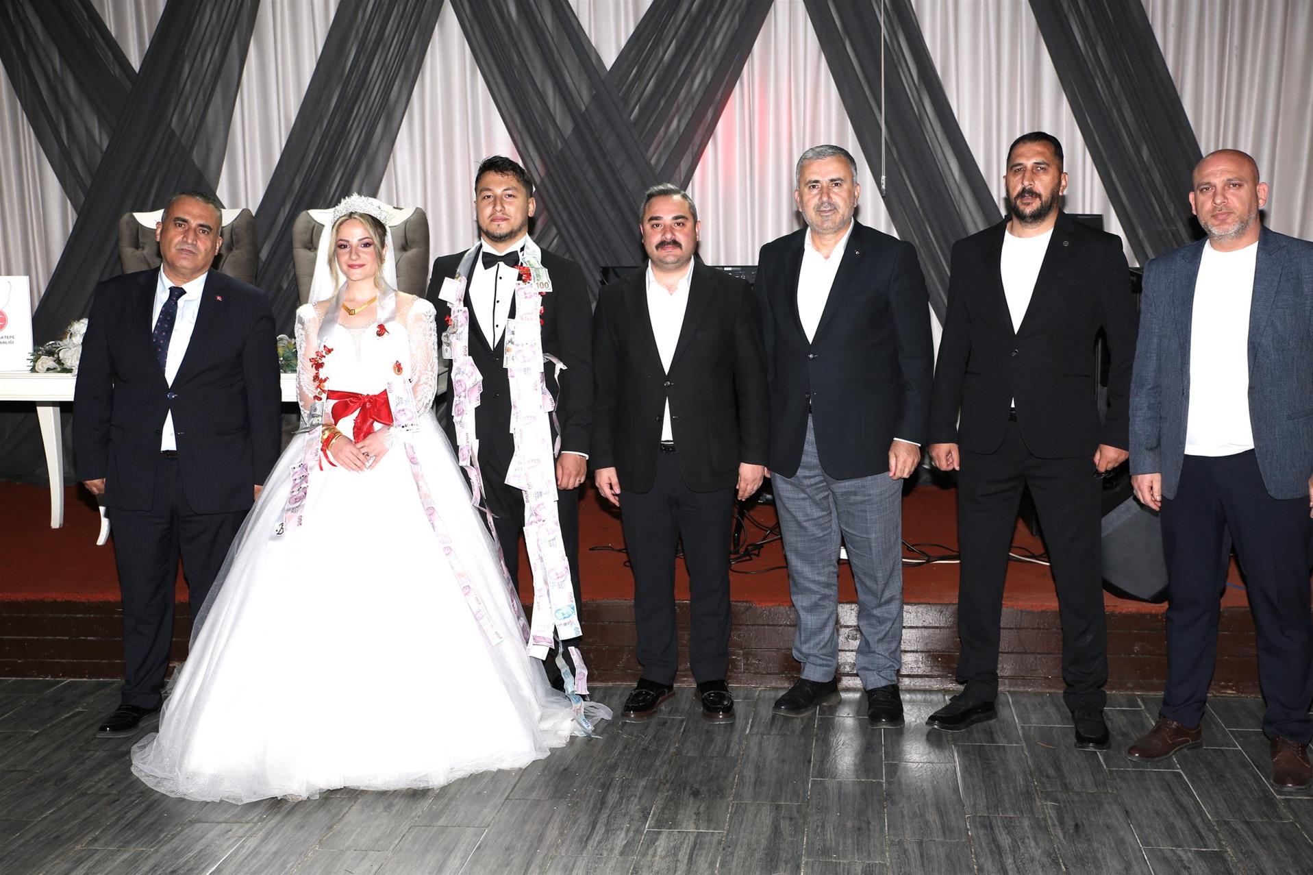 ÇELİK VE SÖNMEZ AİLELERİN MUTLU GÜNÜ 