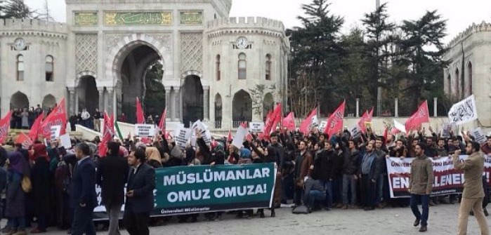 IŞİD'ciler Beyazıt Meydanı'nda toplandı