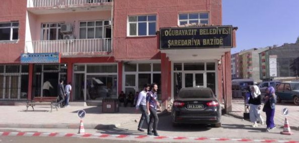 Doğubayazıt Belediyesi'ne atanan kayyum istifa etti