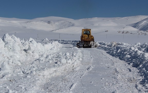 Ağrı'da 17 Bin km Yol Ağı ulaşıma açıldı