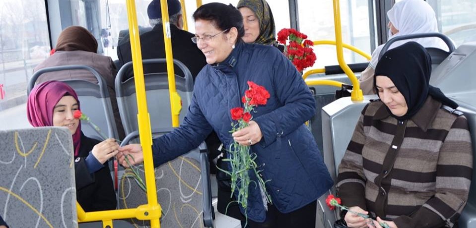 Belediye Eşbaşkanımız Mukaddes Kubilay 8 Mart Dünya Emekçi Kadınlar Gününü kutladı