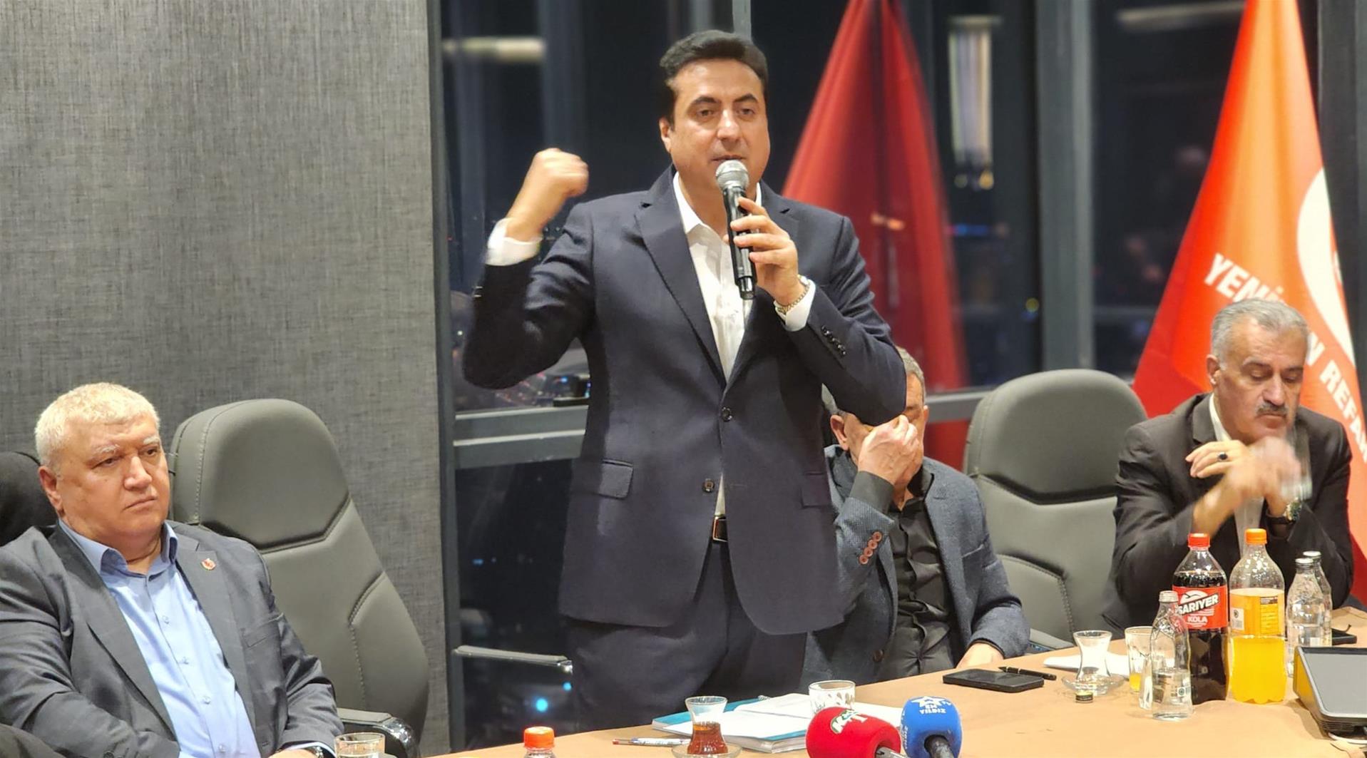 HALİS KAHRİMAN SİYASETE YENİDEN REFAH İLE DÖNDÜ: GAZETECİLERLE BULUŞMASINDA İLAN ETTİ