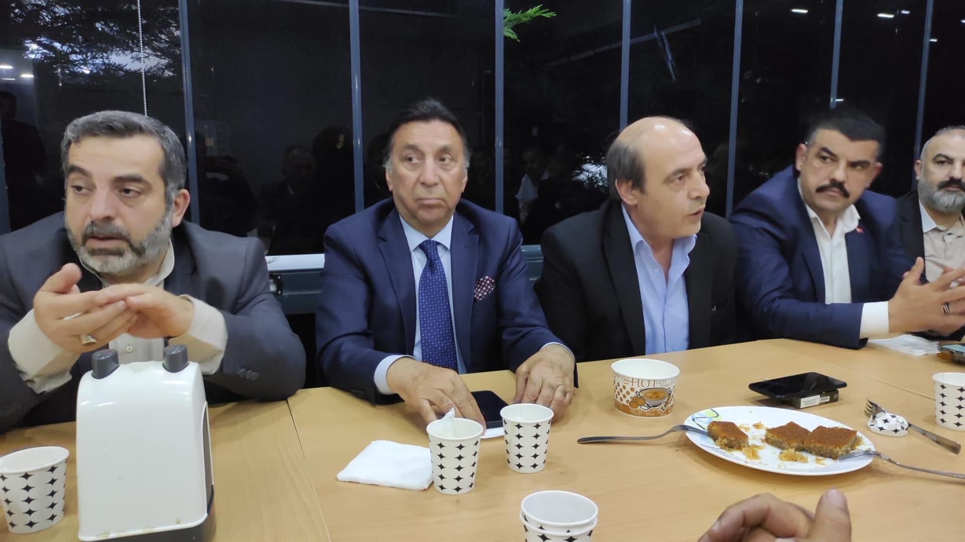 Ağrılı hemşeriler iftarda bir araya geldi 