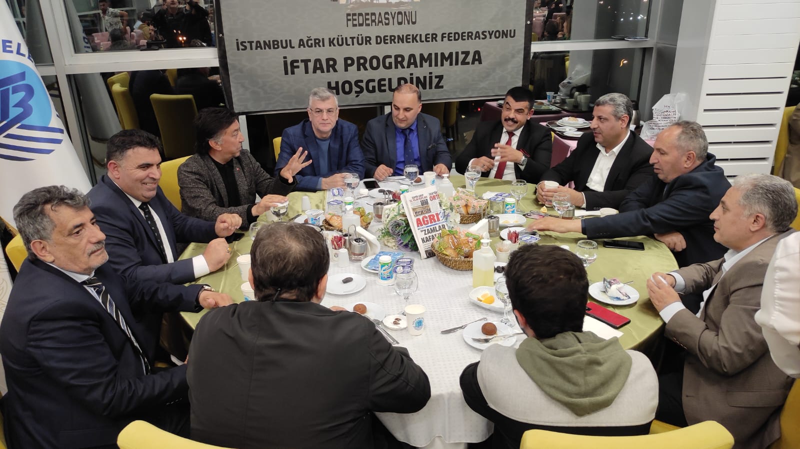 İstanbul'da yaşayan Ağrılılar iftarda buluştu