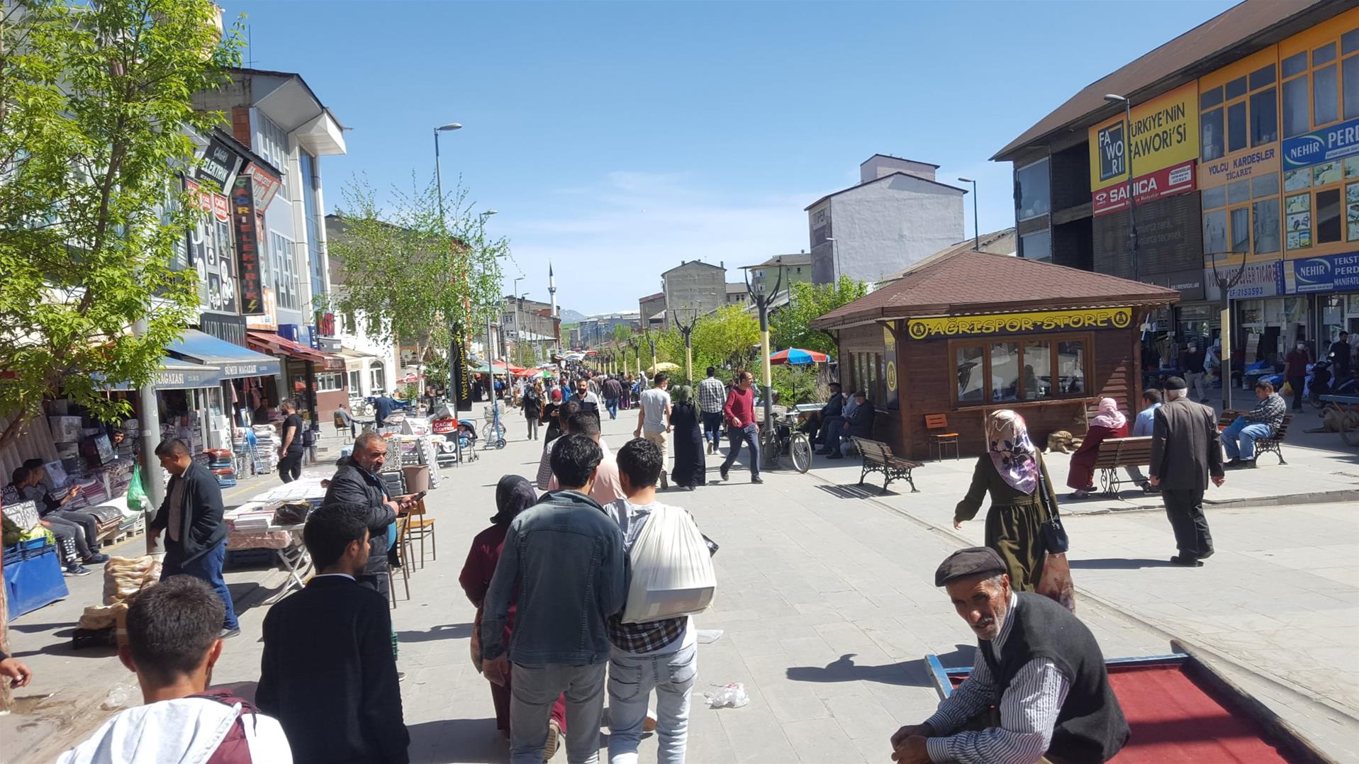 Bayram öncesi alışveriş yoğunluğu