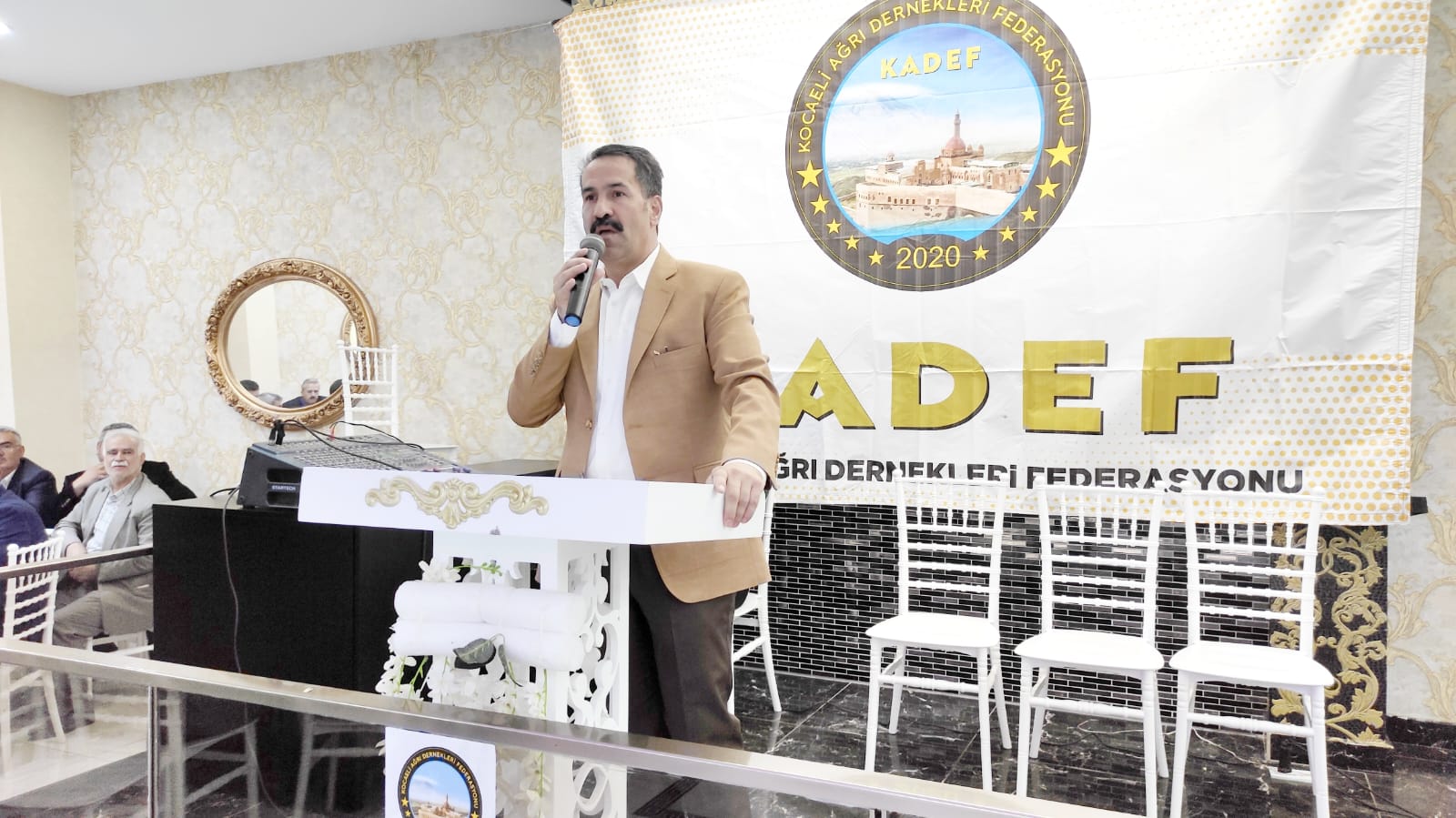 KADEF Başkanı Yıldırım hedefi işaret etti: Siyasetin her alanında ağrılılar olmalı