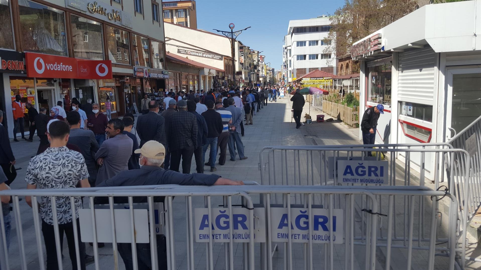 Bayram öncesi alışveriş yoğunluğu