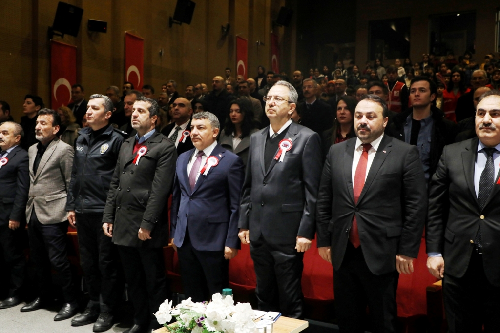  İstiklal şairi Mehmet Akif Ersoy, Dilovası'nda anıldı