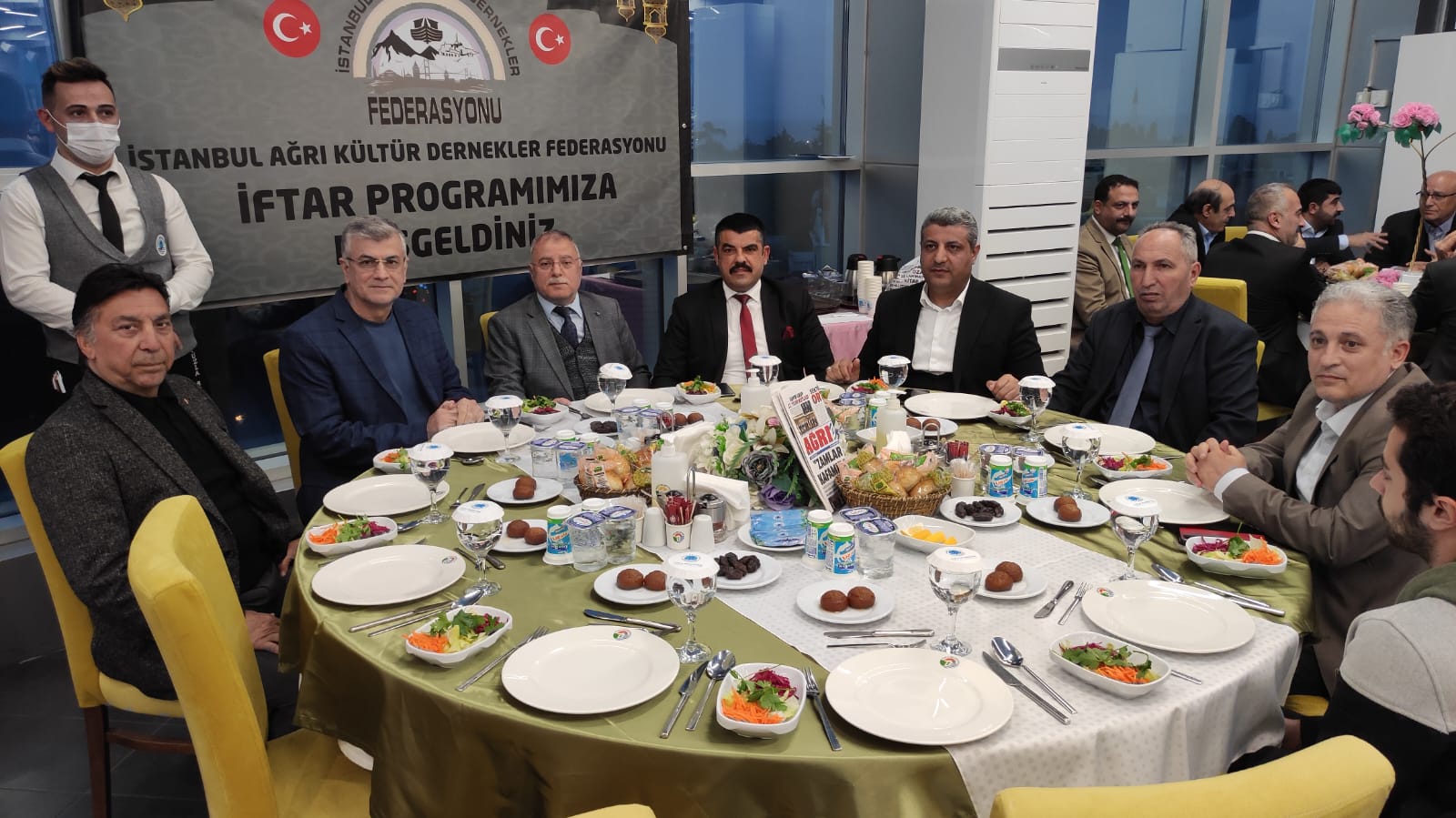 İstanbul'da yaşayan Ağrılılar iftarda buluştu