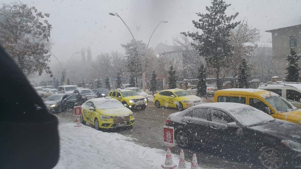 AĞRI DONUYOR!! BEYAZ ESARET BAŞLADI!