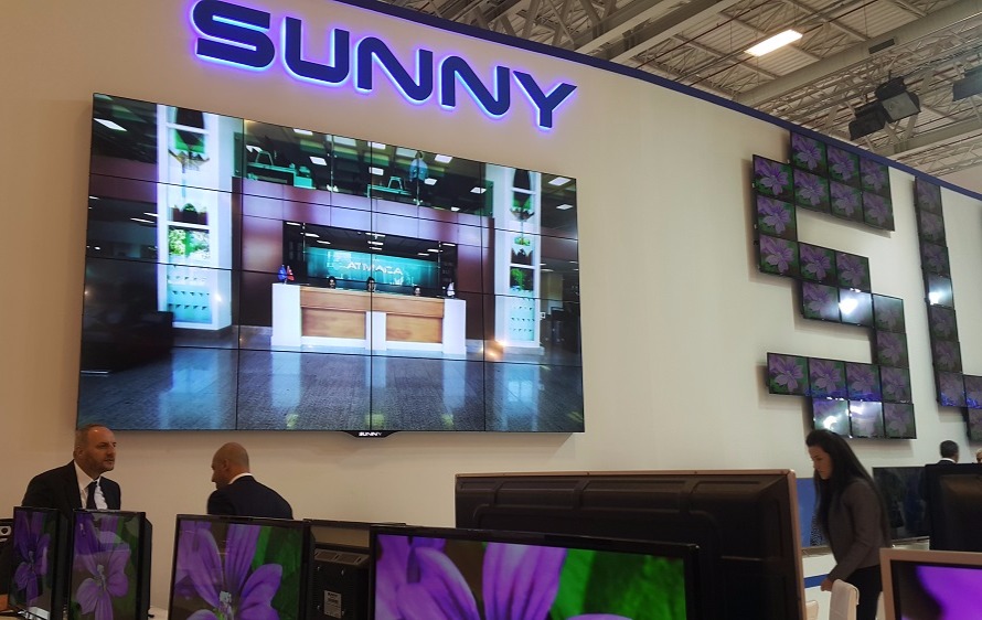 TÜRKİYE’NİN ELEKTRONİK DEVİ SUNNY TÜYAP ZUCHEX’TE STANDINI AÇTI