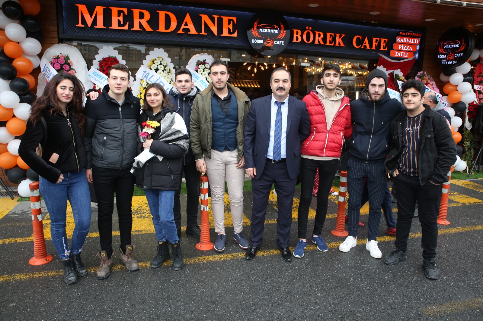 Merdane Börek’ten Görkemli Açılış 