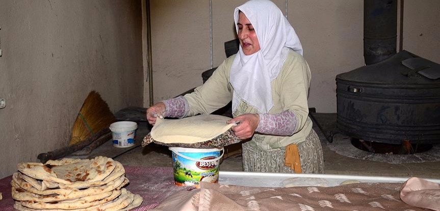 Doğu'nun tandır ekmeği kadınlara iş kapısı oldu