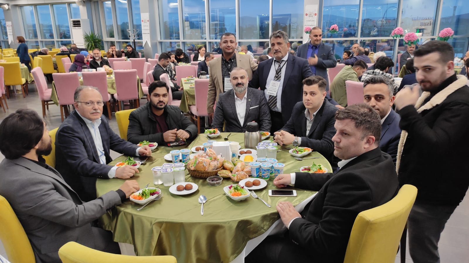 İstanbul'da yaşayan Ağrılılar iftarda buluştu