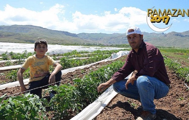 Ağrı'da kavurucu sıcağa rağmen oruç tutuyorlar