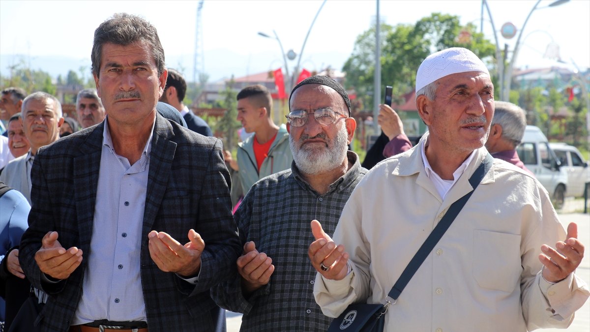 AĞRI'DA HACI ADAYLARI KUTSAL TOPRAKLARA UĞURLANDI!