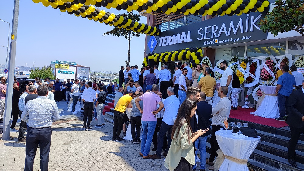 İSTANBUL’DA AĞRILI İŞ İNSANLARININ FİRMA AÇILIŞINA BÜYÜK İLGİ