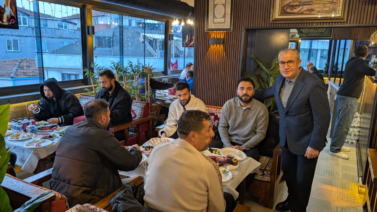 İŞ İNSANI METİN ER, YÖNETİM KURULU BAŞKANLIĞINI YAPTIĞI FRESH ÇİLEK VE ŞİRKENLER GRUBU ADINA