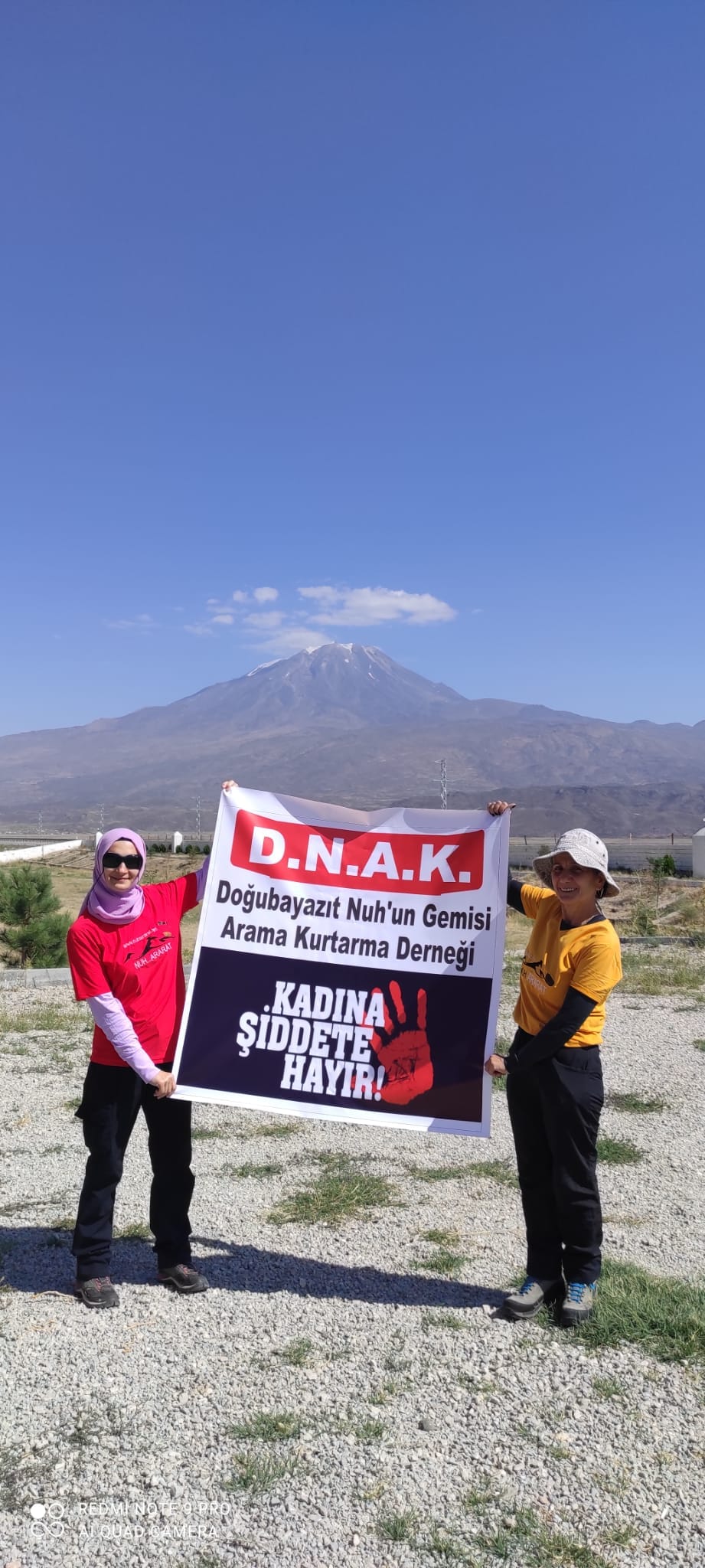 TÜRKİYE'NİN ÇATISI AĞRI DAĞI'NDA KADIN ŞİDDETİNE HAYIR