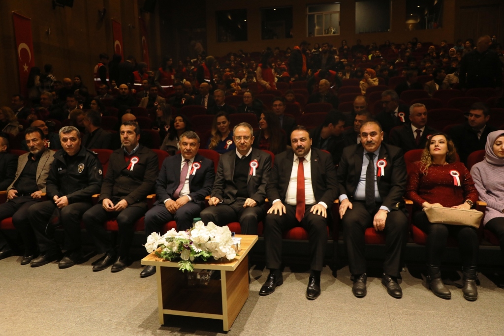  İstiklal şairi Mehmet Akif Ersoy, Dilovası'nda anıldı