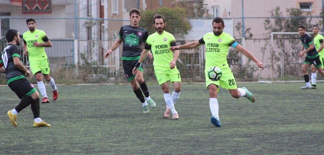  İstanbul Ağrıspor, son oynadığı maçında Orhanlıspor ile 1-1 berabere kalarak 