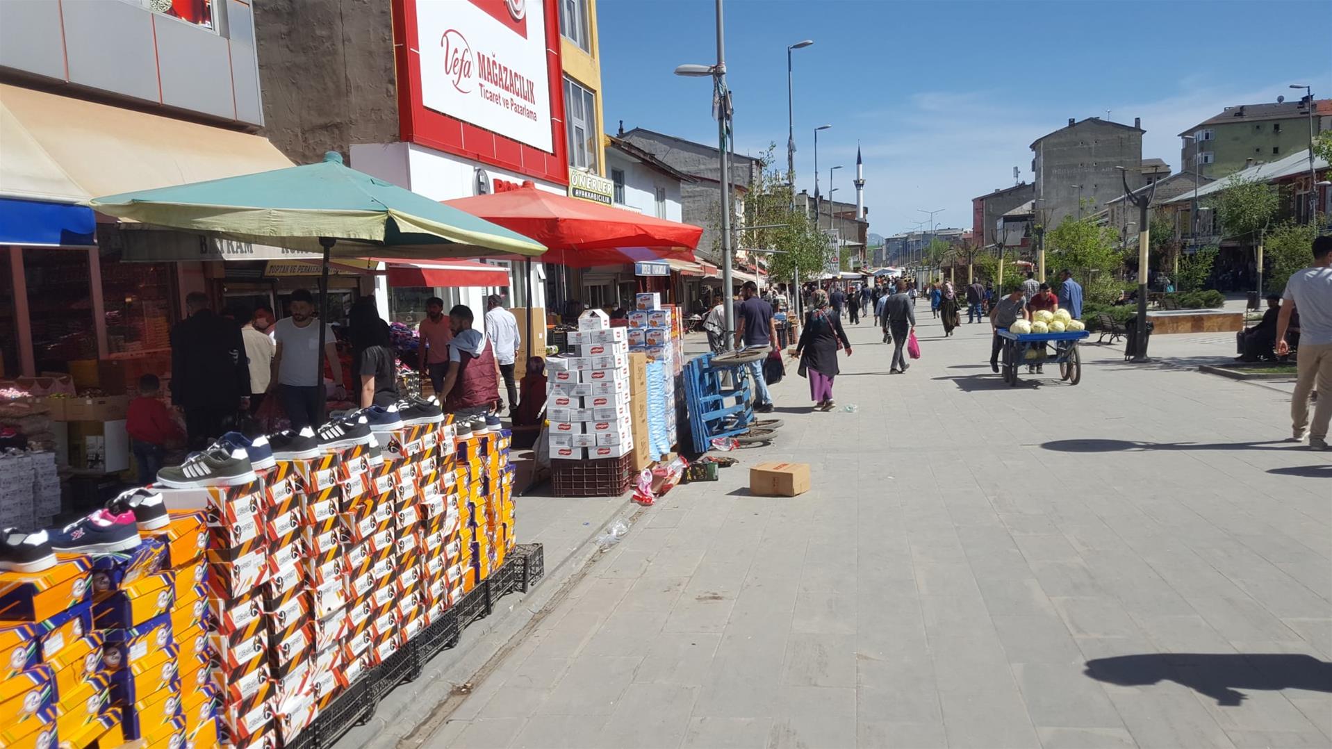 Bayram öncesi alışveriş yoğunluğu