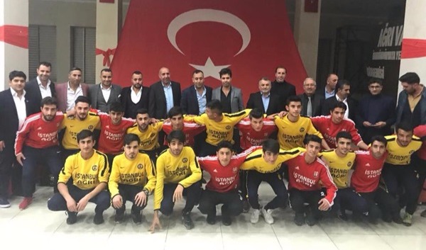 Ağrı’da Yılın Spor Kulübü İstanbul Ağrıspor seçildi