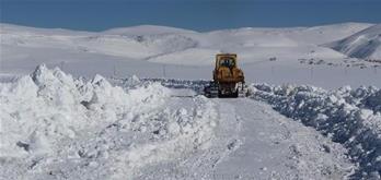 Ağrı'da 17 Bin km Yol Ağı ulaşıma açıldı