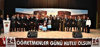 Ağrı’da 24 Kasım Öğretmenler Günü.