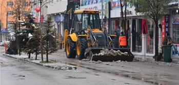 Patnos Belediyesi, Kar Temizleme Çalışmasını Aralıksız Sürdürülüyor